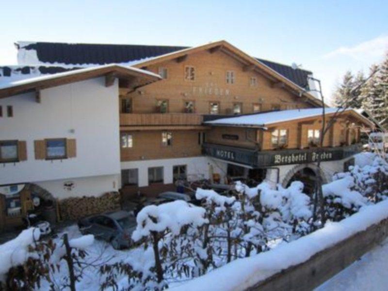 Frieden Das Alpine Panorama Hotel Hochpillberg Exterior photo